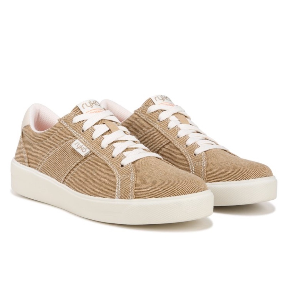Ryka Womens Viv Classic Sneaker